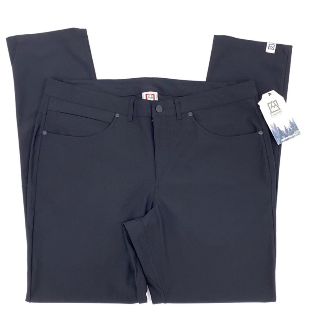 Avalanche Hiking Trek casual Pants Stretch Pockets tag says size 34.